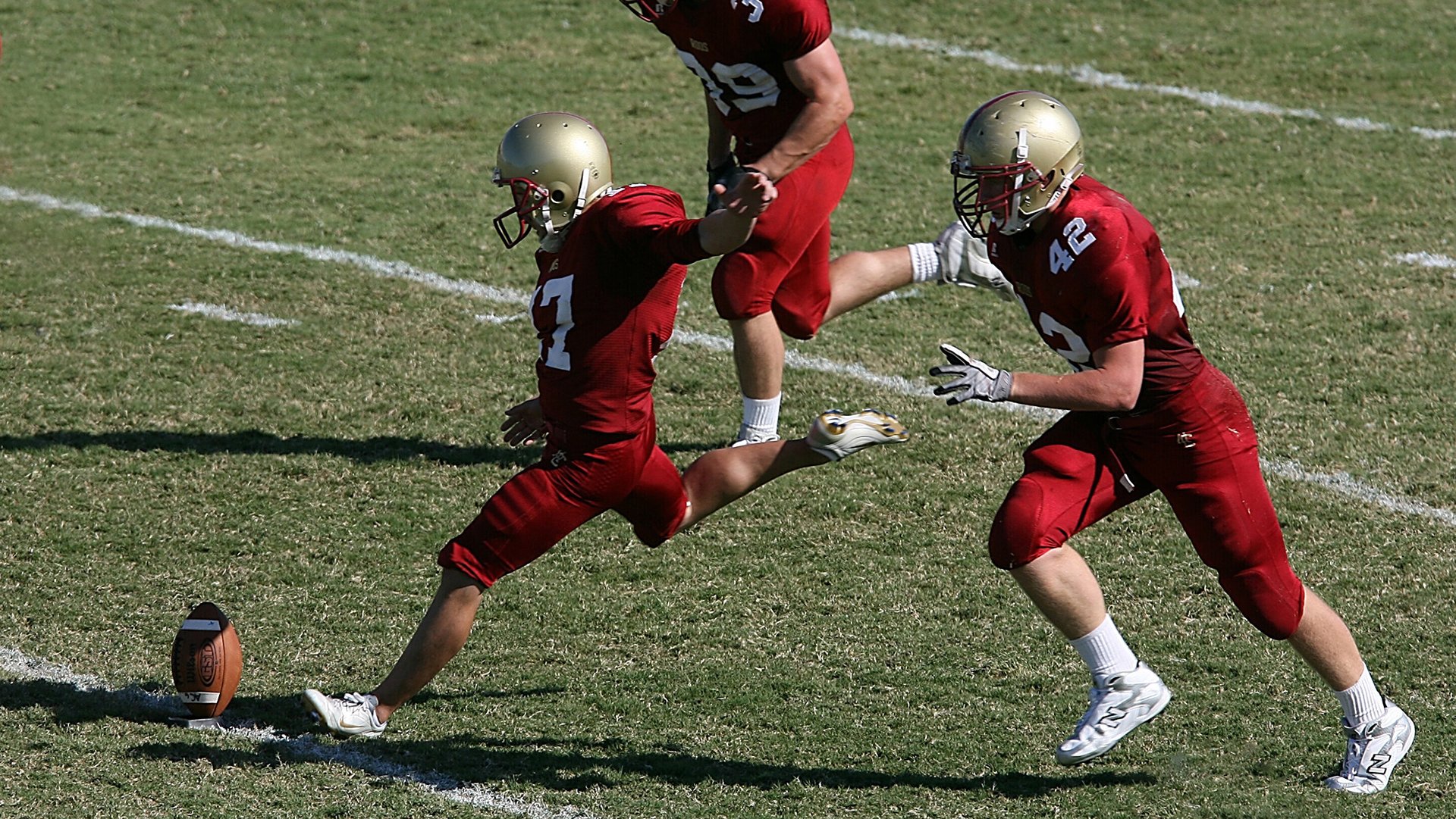 “虚拟现实引领青训革新——未来巨星源自科技赋能的沉浸式训练体系”