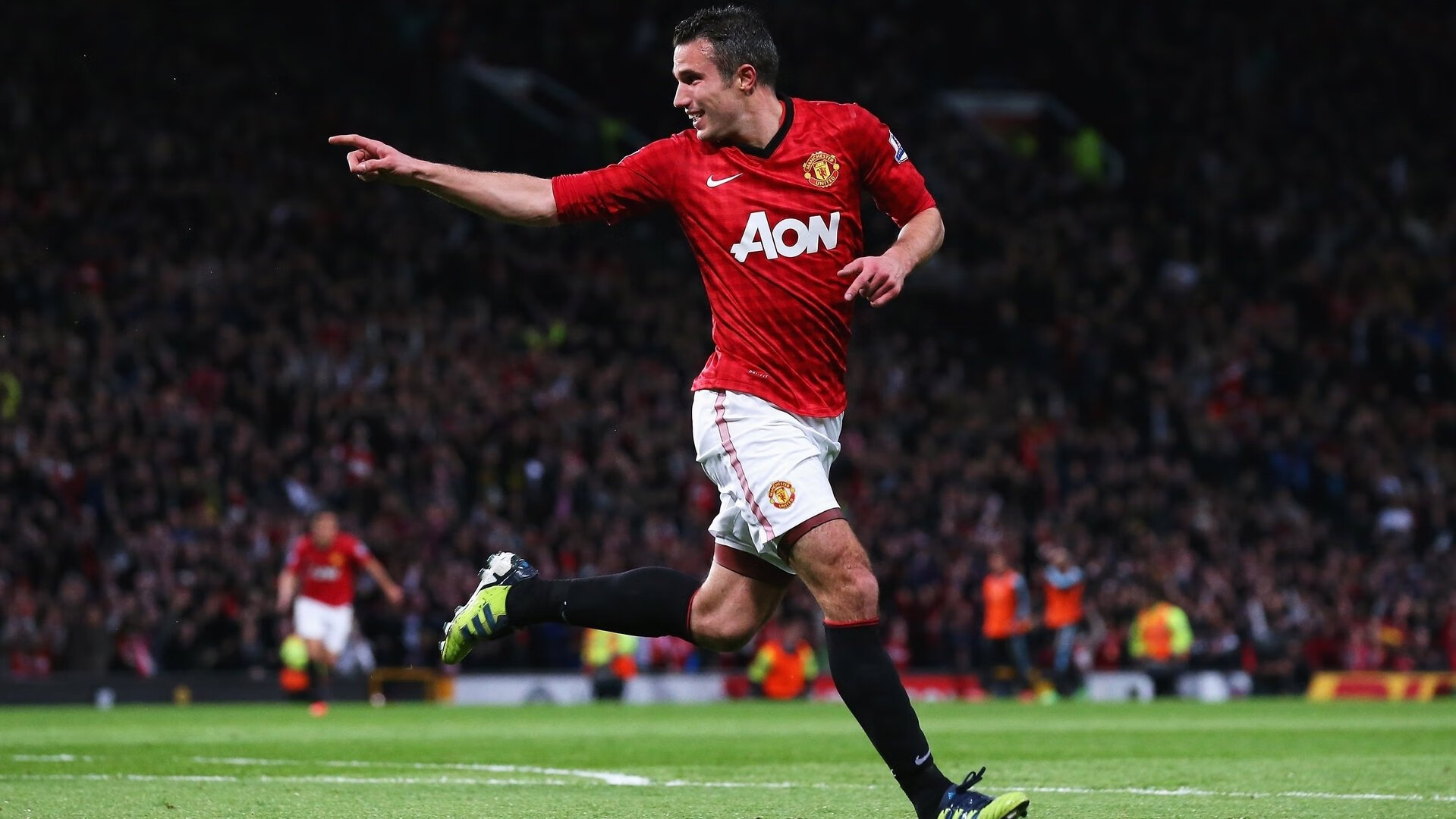 沃尔瑟姆联大胜维拉,保持连胜纪录,沃尔弗拉姆·威尔斯